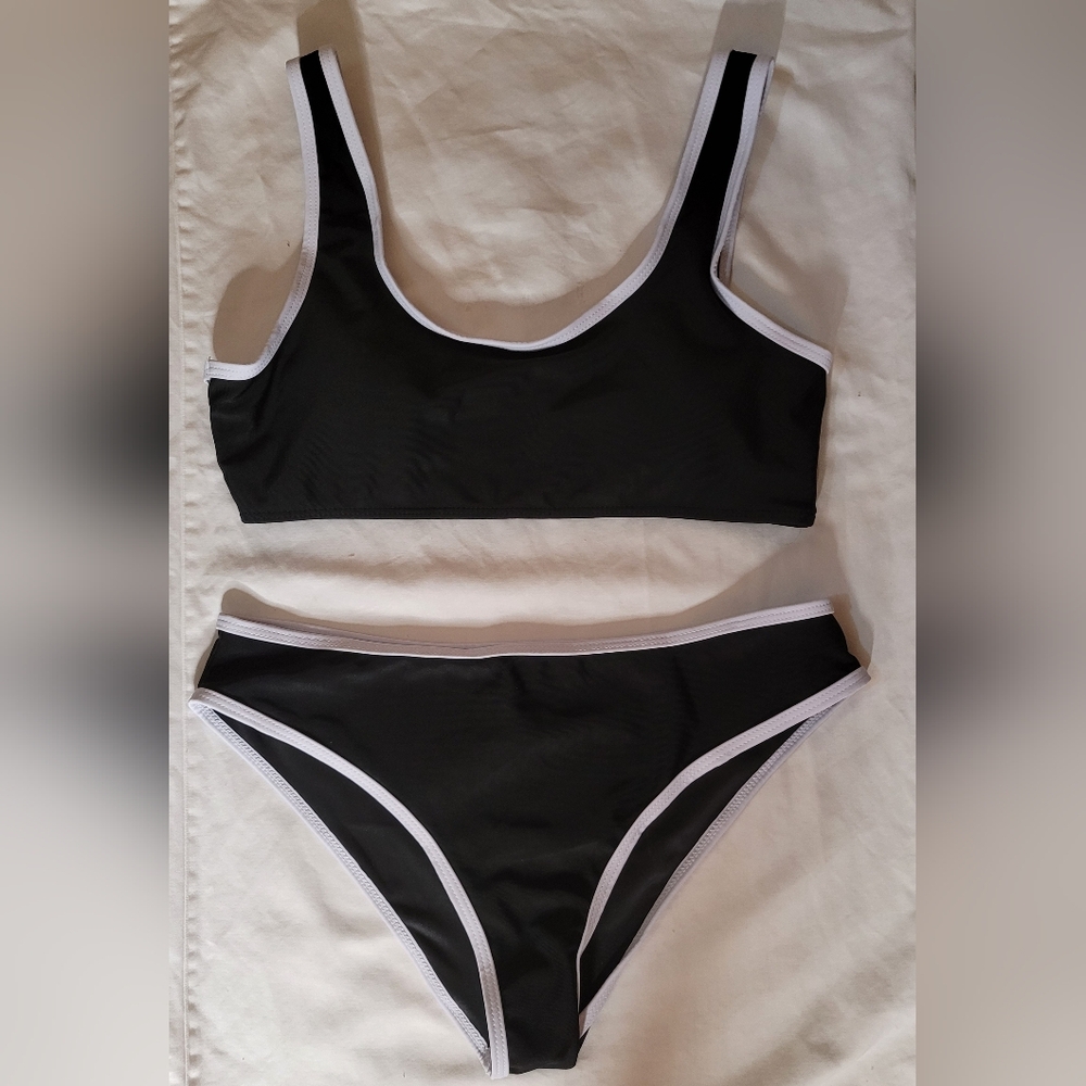 Never worn black and white bikini